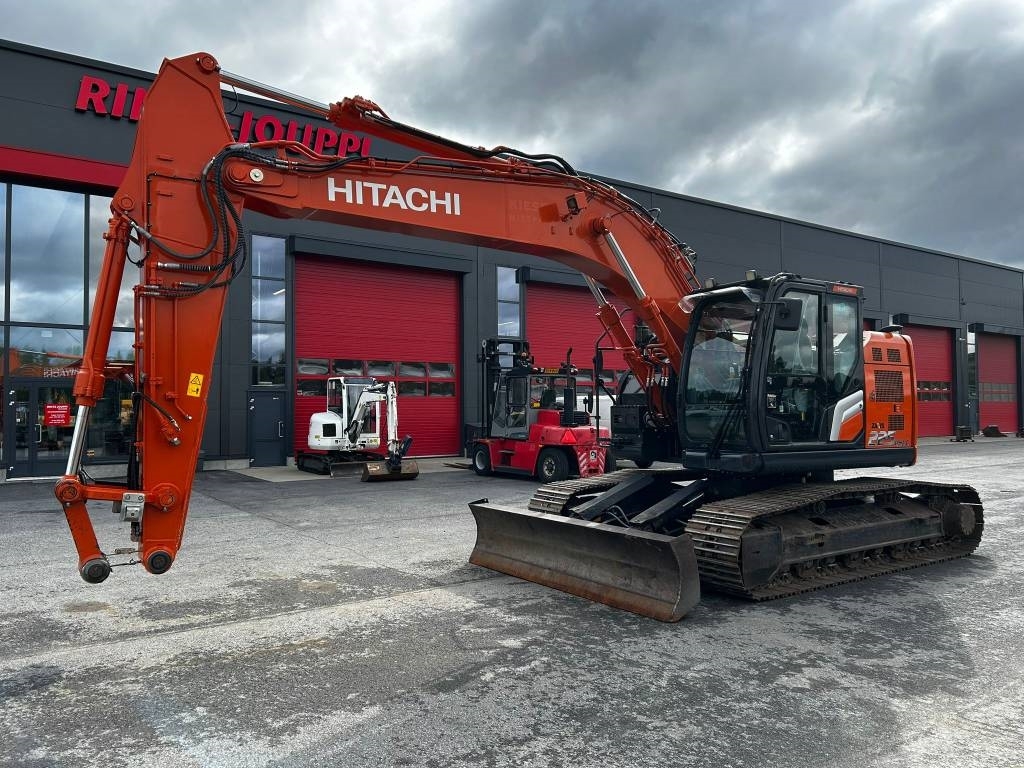 hitachi-zx-225-us-7-myyty-sold,e2075b93