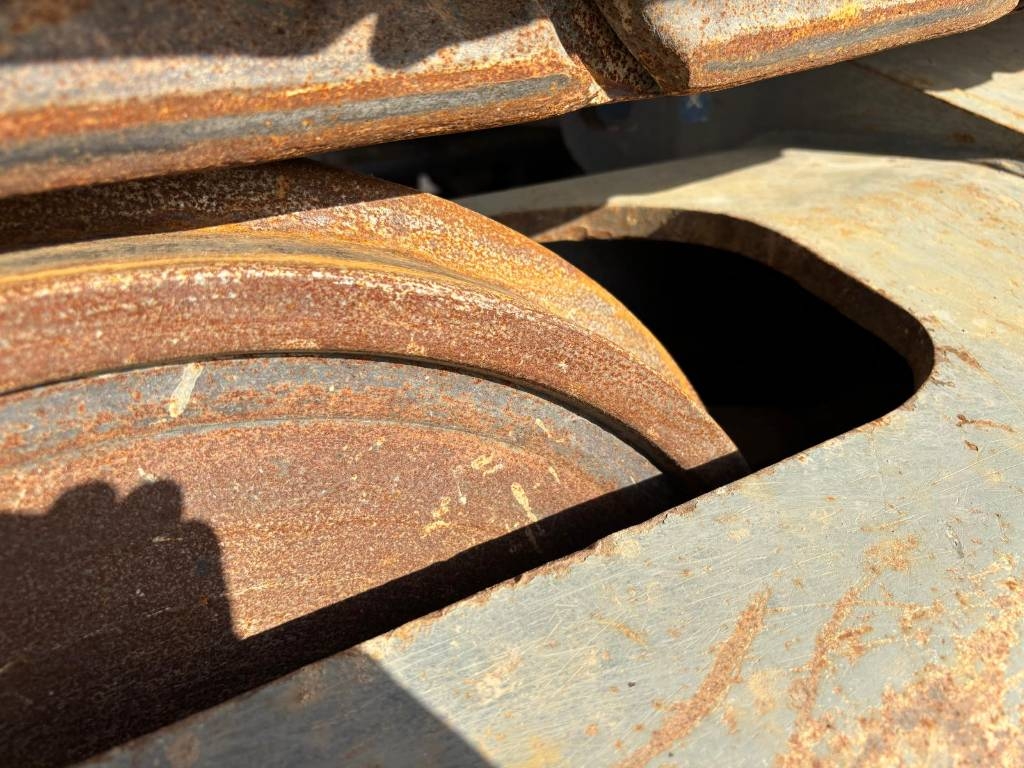 2021 Liebherr R 945-46556433