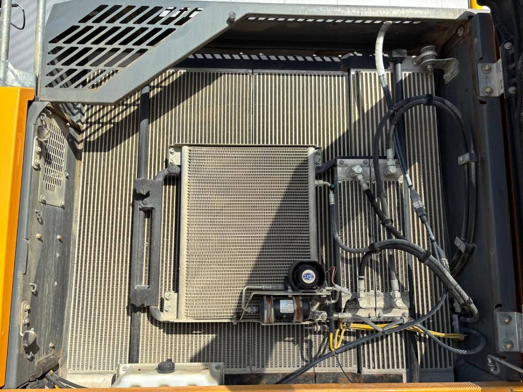 2021 Liebherr R 945-46556411