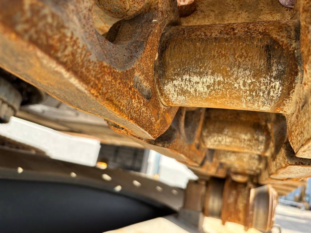 2021 Liebherr R 945-46556438