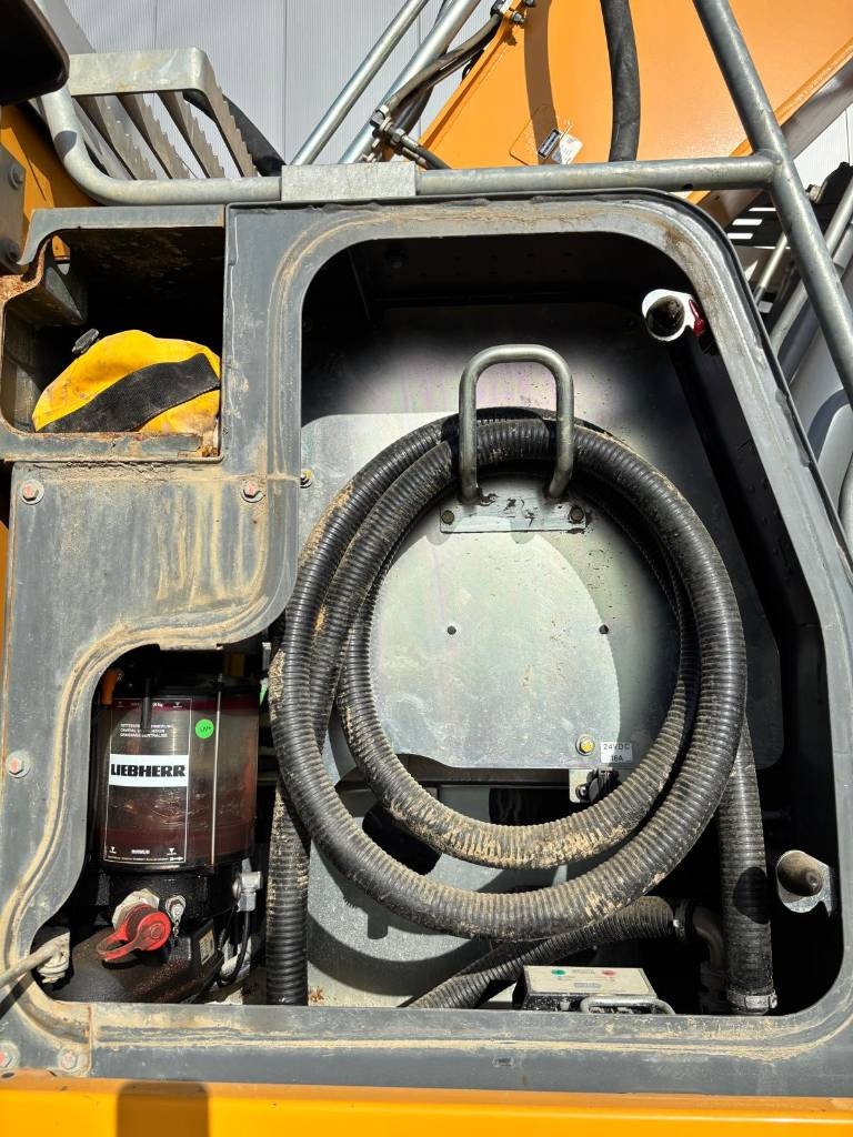 2021 Liebherr R 945-46556430