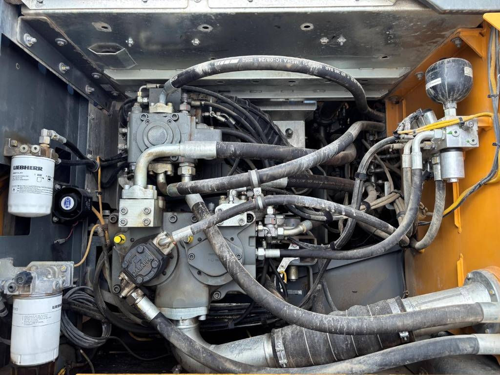 2021 Liebherr R 945-46556413