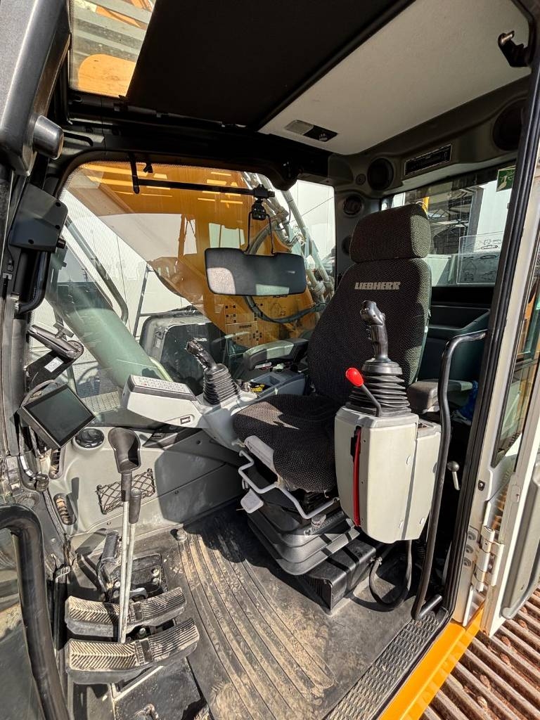 2021 Liebherr R 945-46556406