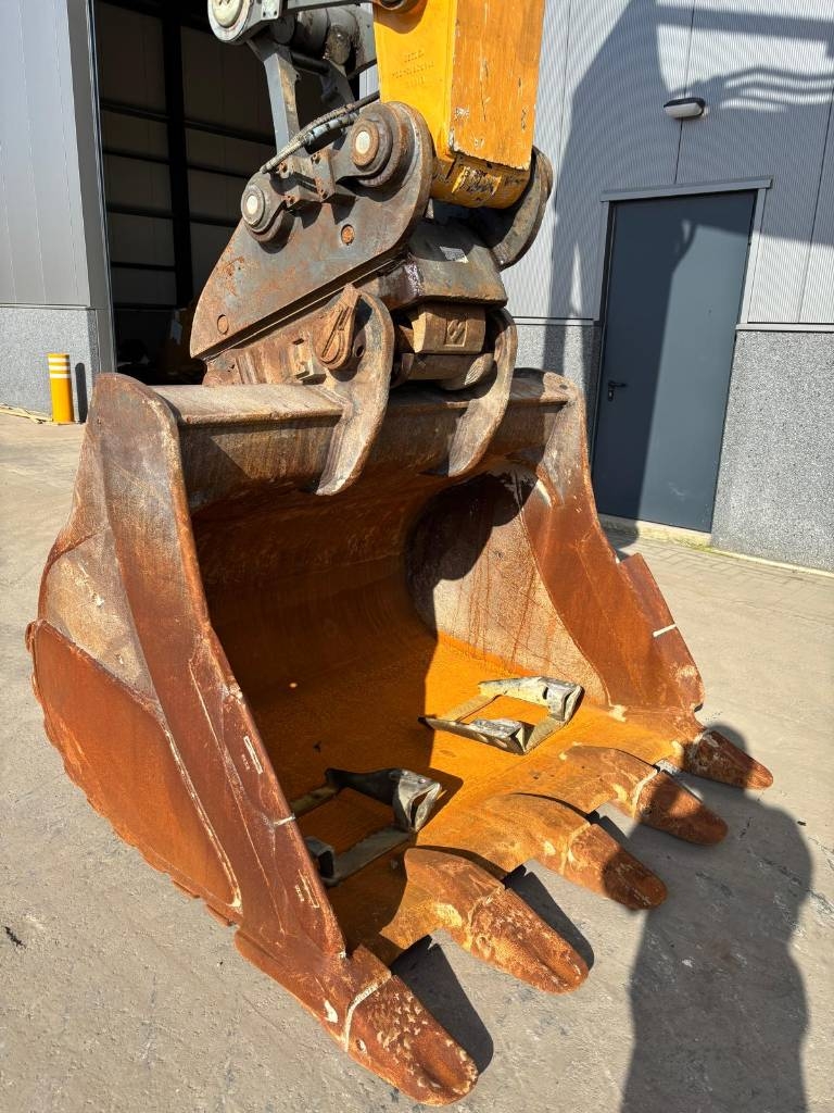 2021 Liebherr R 945-46556422