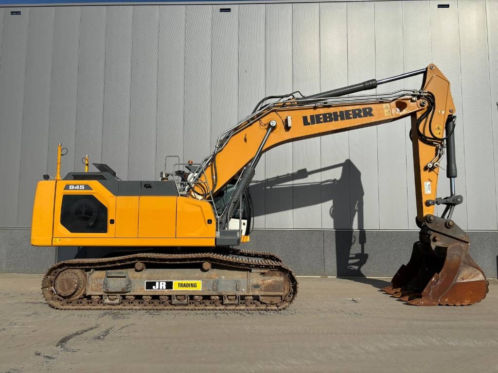 2021 Liebherr R 945-46556400