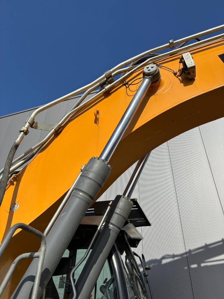 2021 Liebherr R 945-46556421
