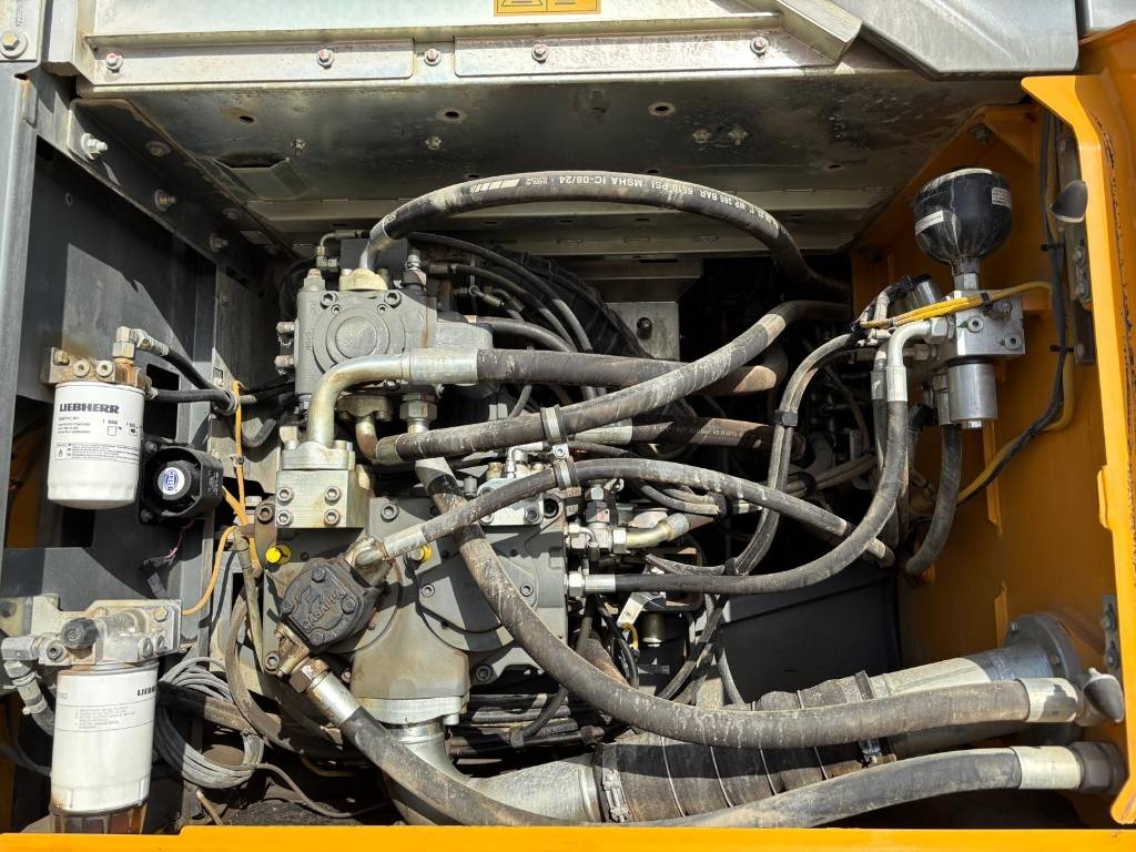 2021 Liebherr R 945-46556415