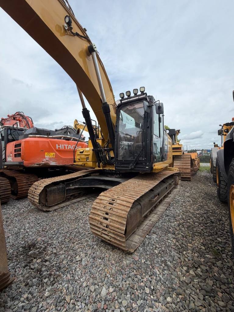 Bandgrävare CAT 330FL