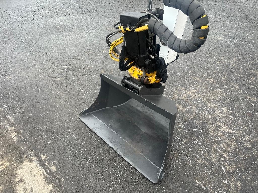 bobcat-e-26-engcon-karry-2-kau,324fd65d