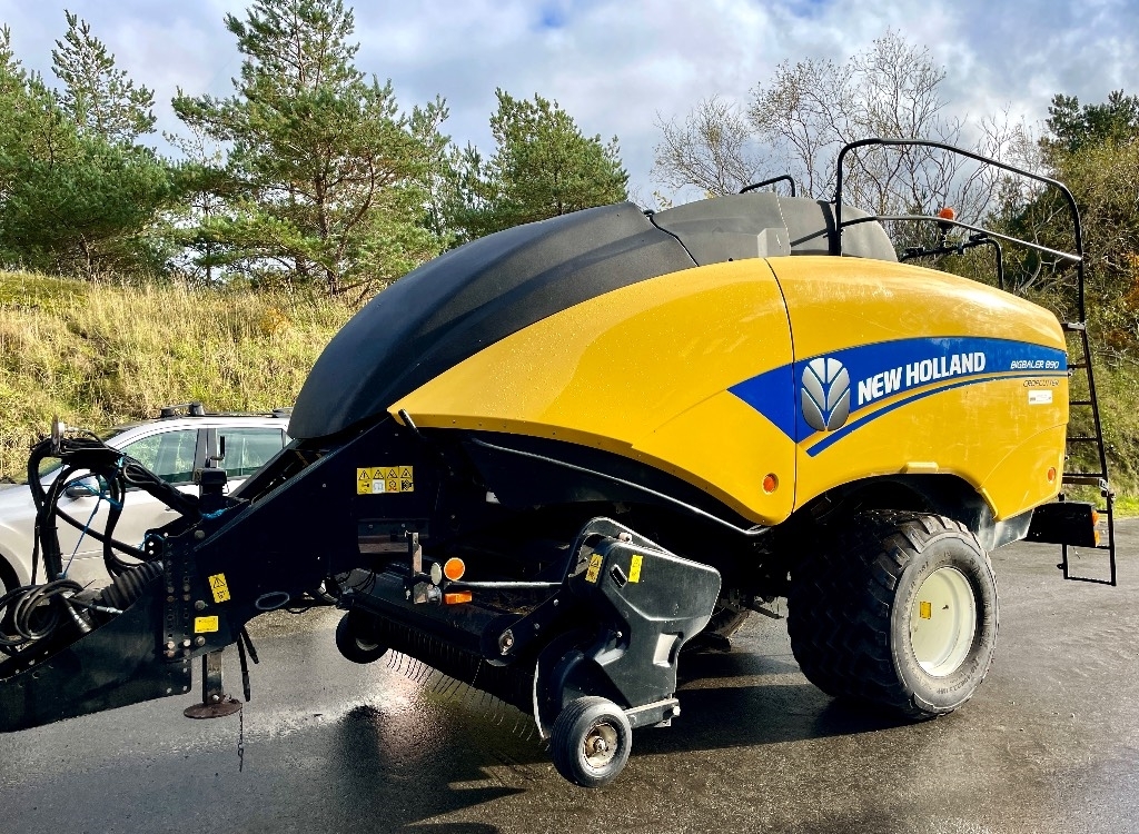 New Holland BB 890 RC