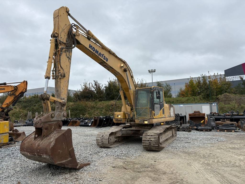 Komatsu PC210LC-8