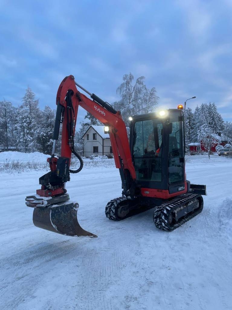 Kubota U 27-4