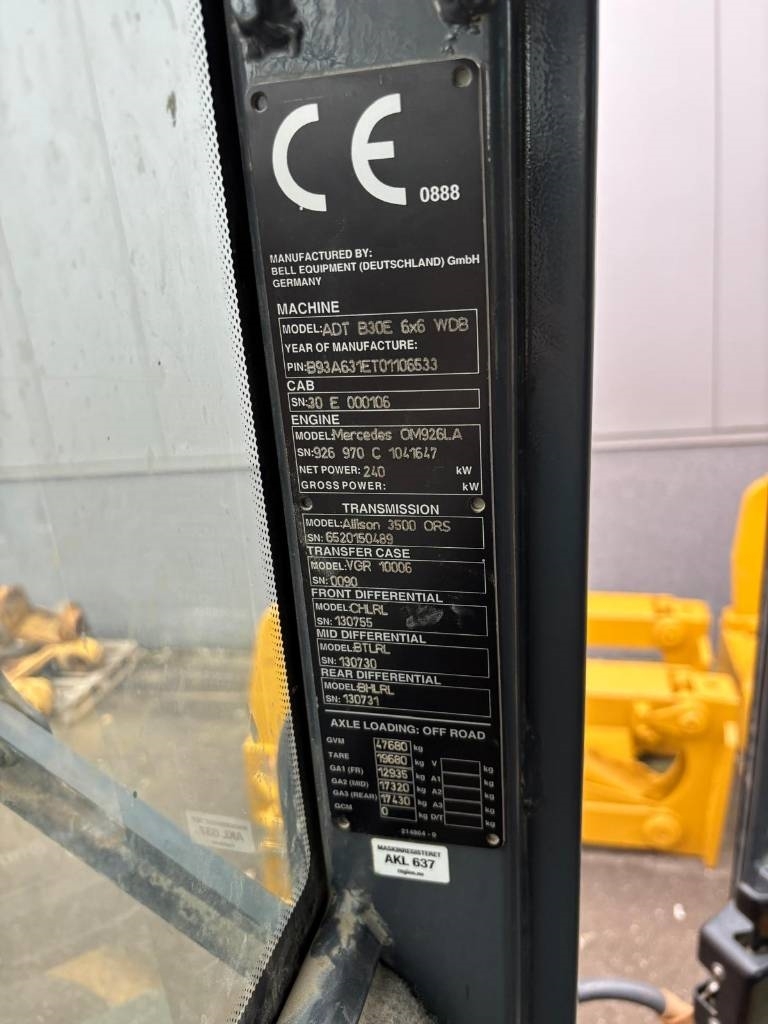 Bell B 30 E (New tyres / Under Preparation)