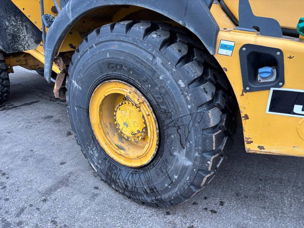 Bell B 30 E (New tyres / Under Preparation)