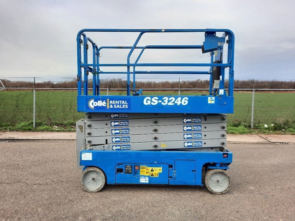 Genie GS 3246 ScherenArbeitsbühnen Baumaschinen Colle