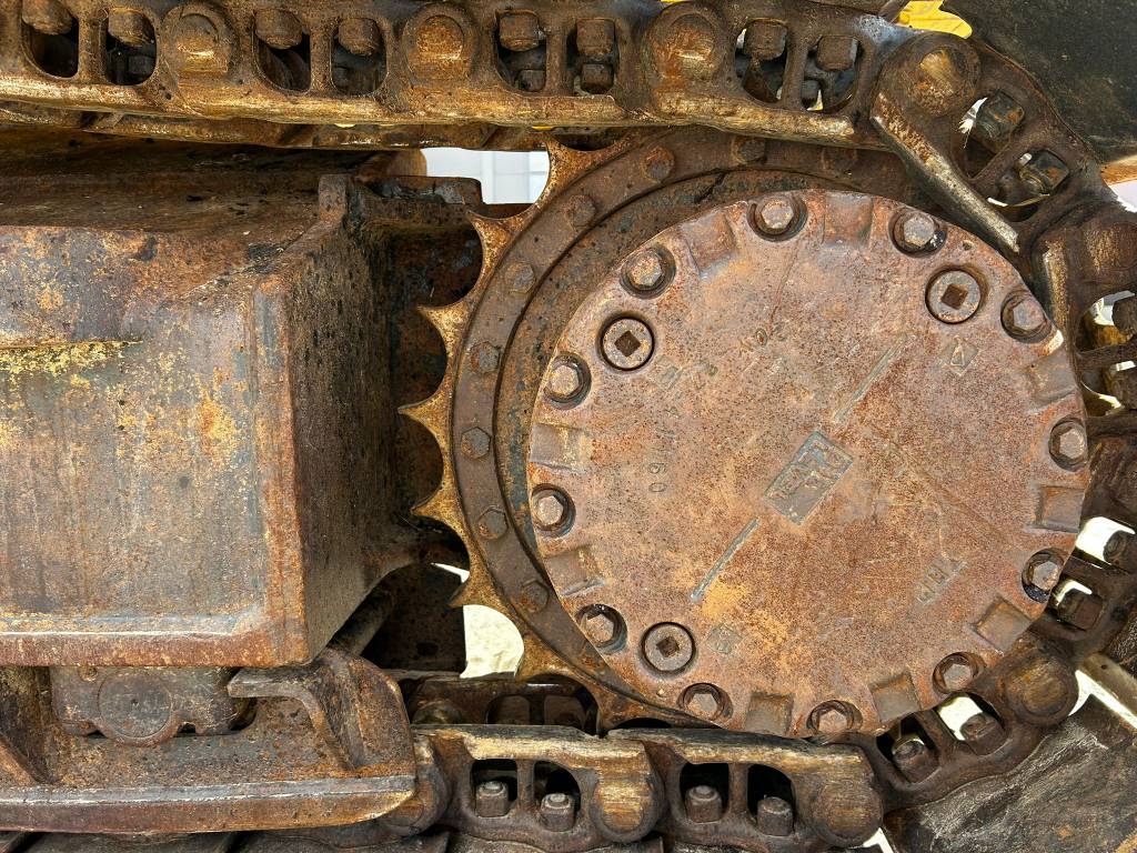 komatsu-pc-210lc-8-kallistuva,d7d73920