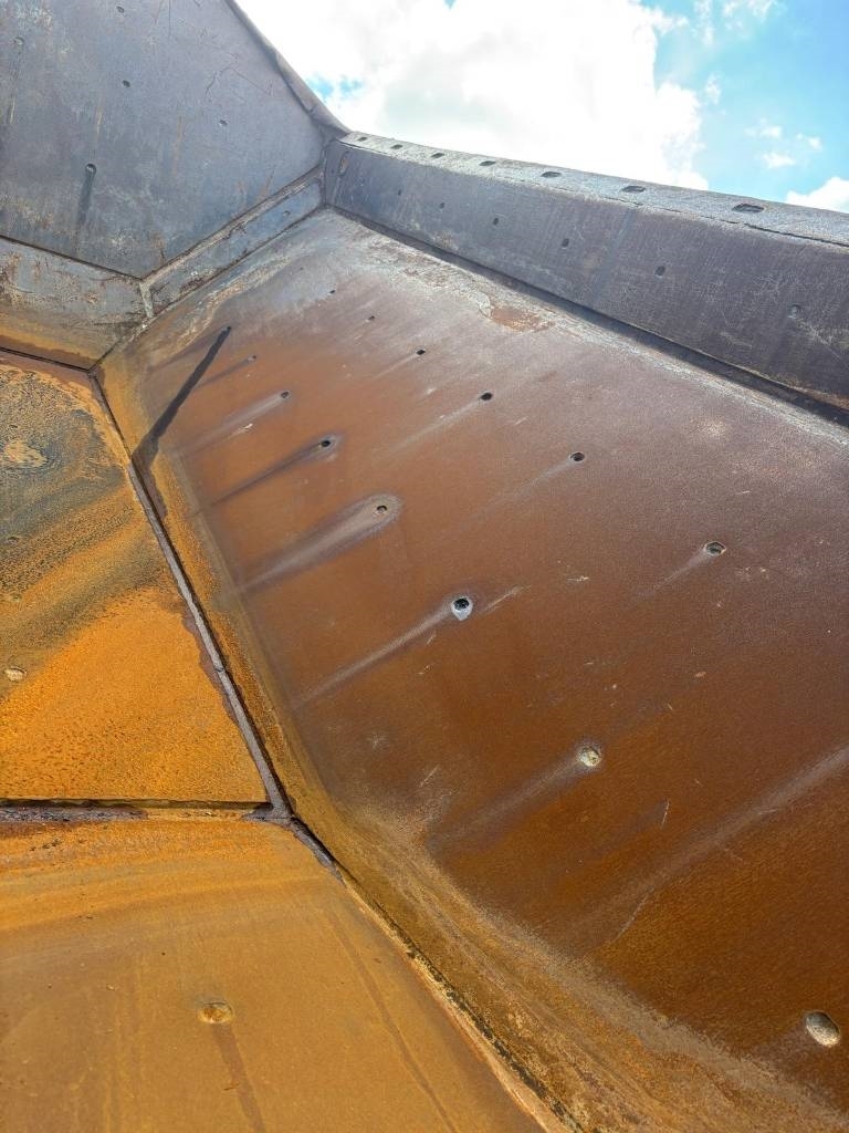 CAT 745 C (CE /Low Hours)