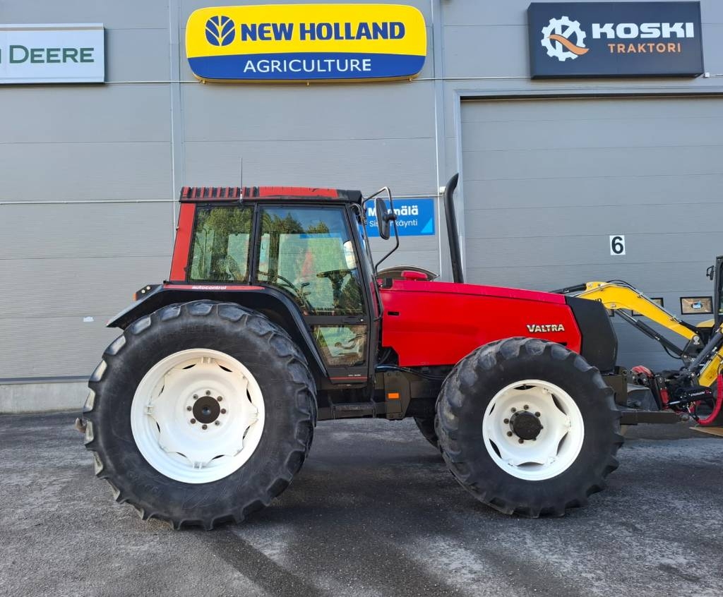 Valtra 8400