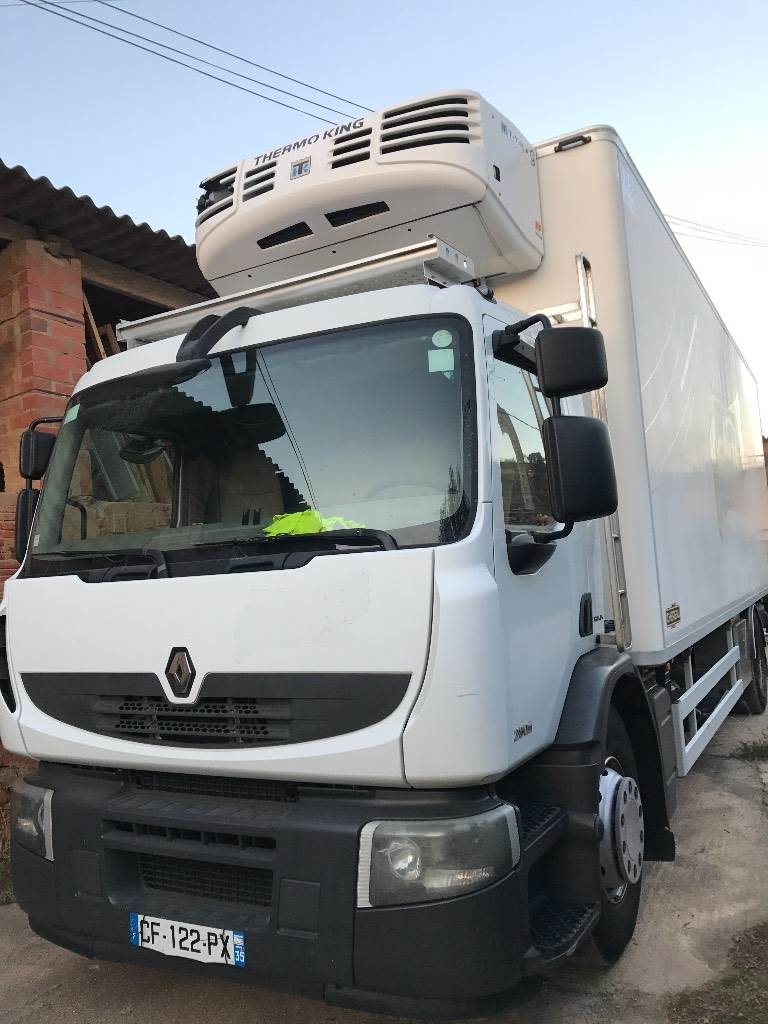Renault trucks premium