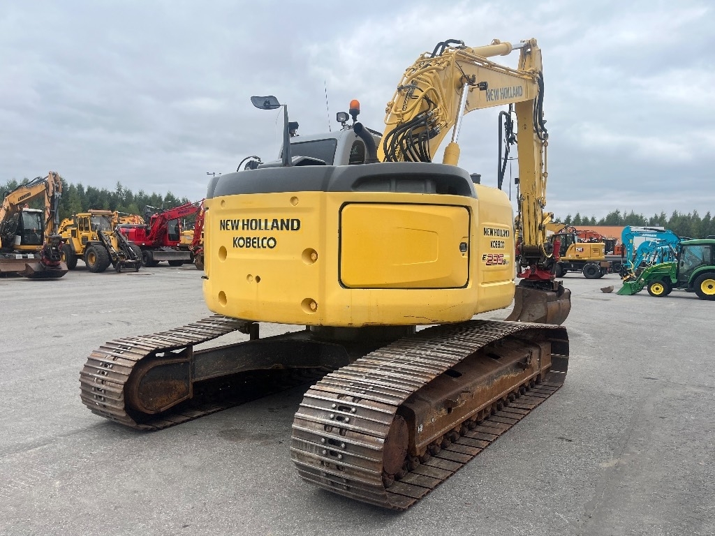 new-holland-e-235-b-sr-pyoritt,2dc229b3