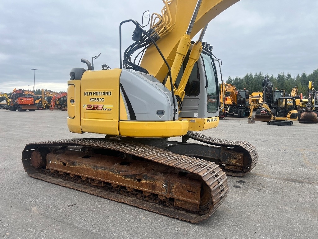 new-holland-e-235-b-sr-pyoritt,3c10de61