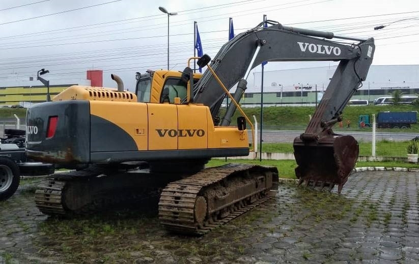 Экскаватор volvo ec240blc prime