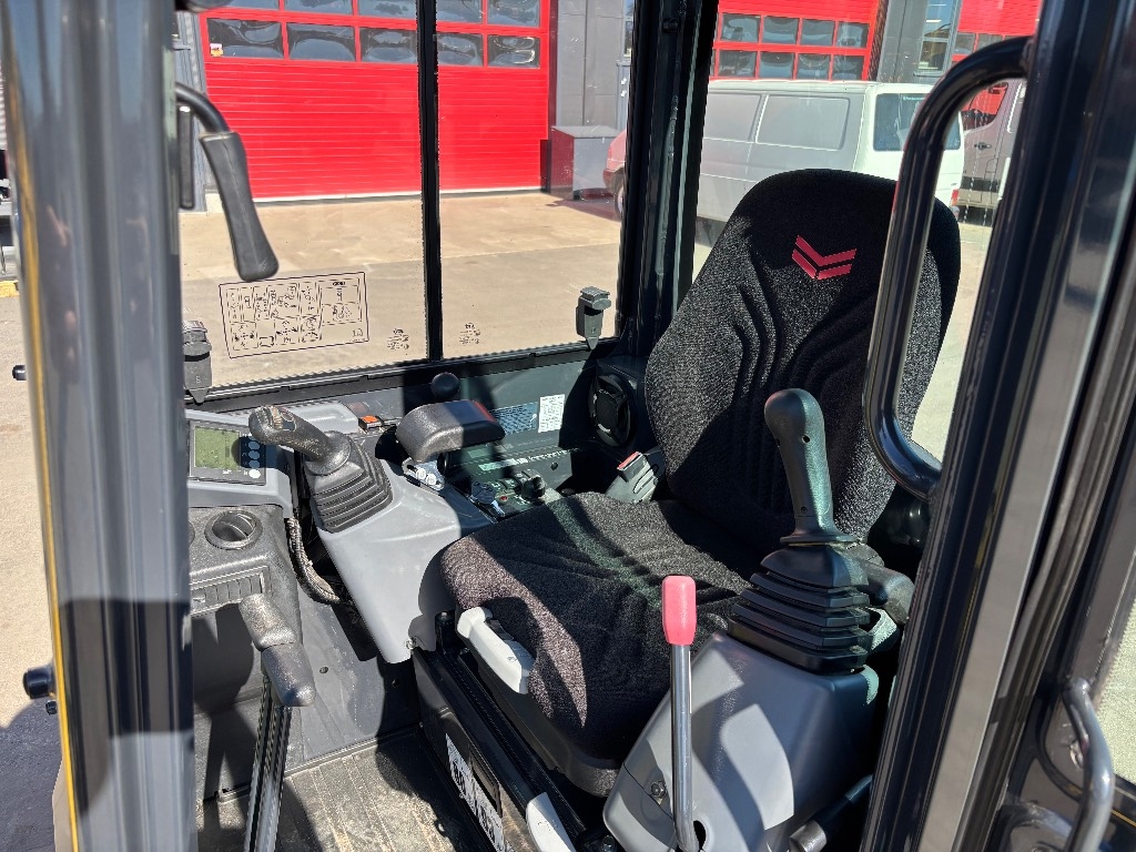 yanmar-vio-27-uuden-veroinen-2,bbb46606