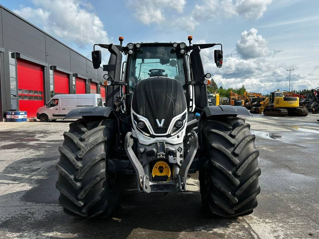 valtra-t-175-versu-myyty-sold,6a405e93