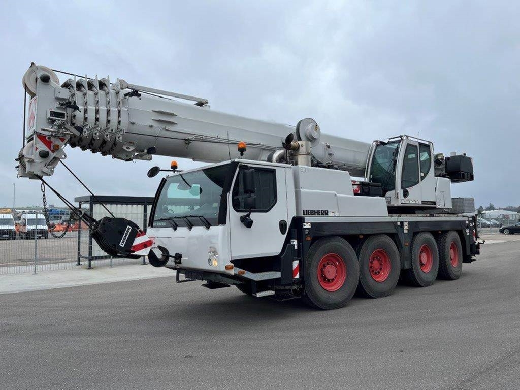 Image for ALL TERRAIN CRANES 2021 Liebherr LTM 1070-4.2