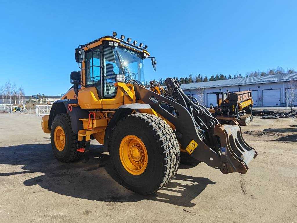 volvo-l-70-h,b3396fcb