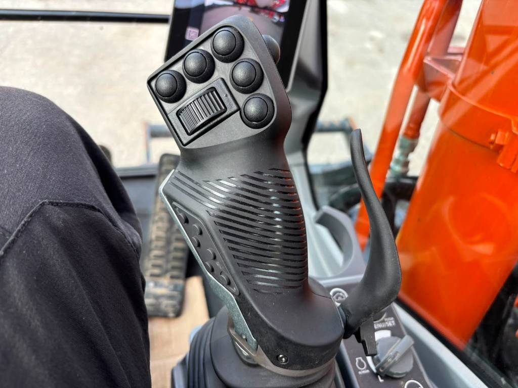 hitachi-zx-175-w-7-rototilt-ra,2c1b8575