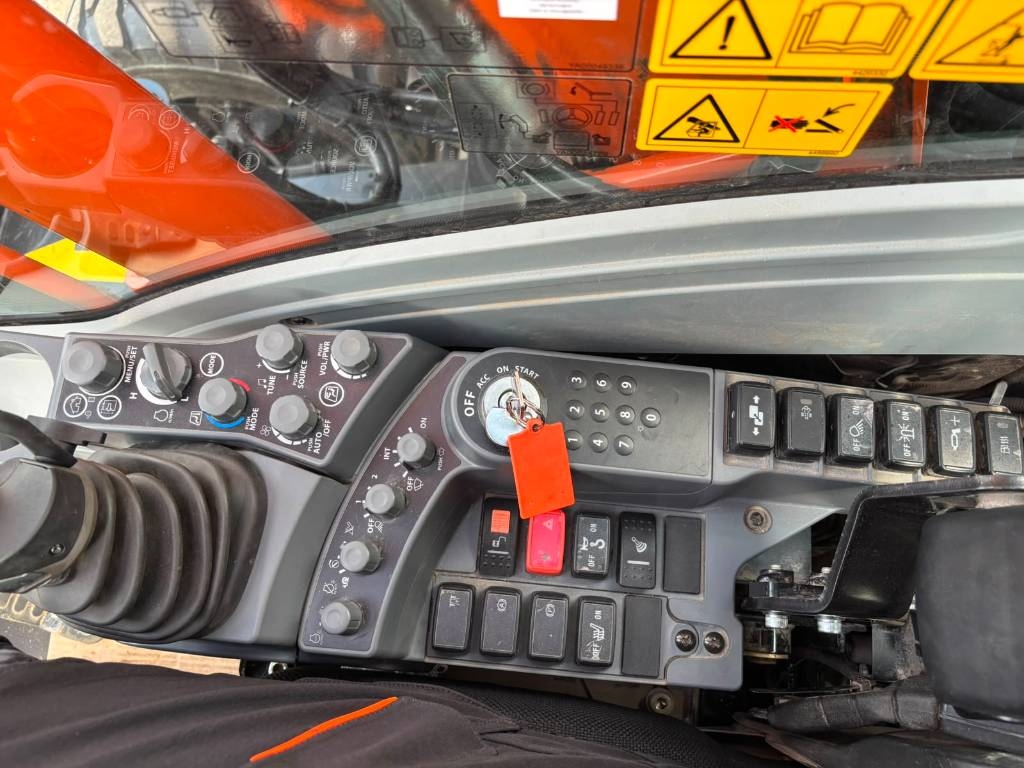 hitachi-zx-175-w-7-rototilt-ra,6a0a5827