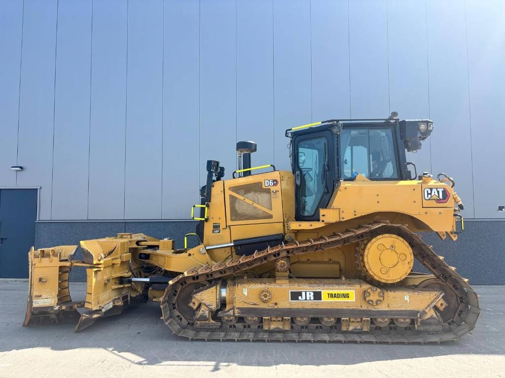 CAT D 6 XE (Trimble earthworks - 1871 idle hrs)