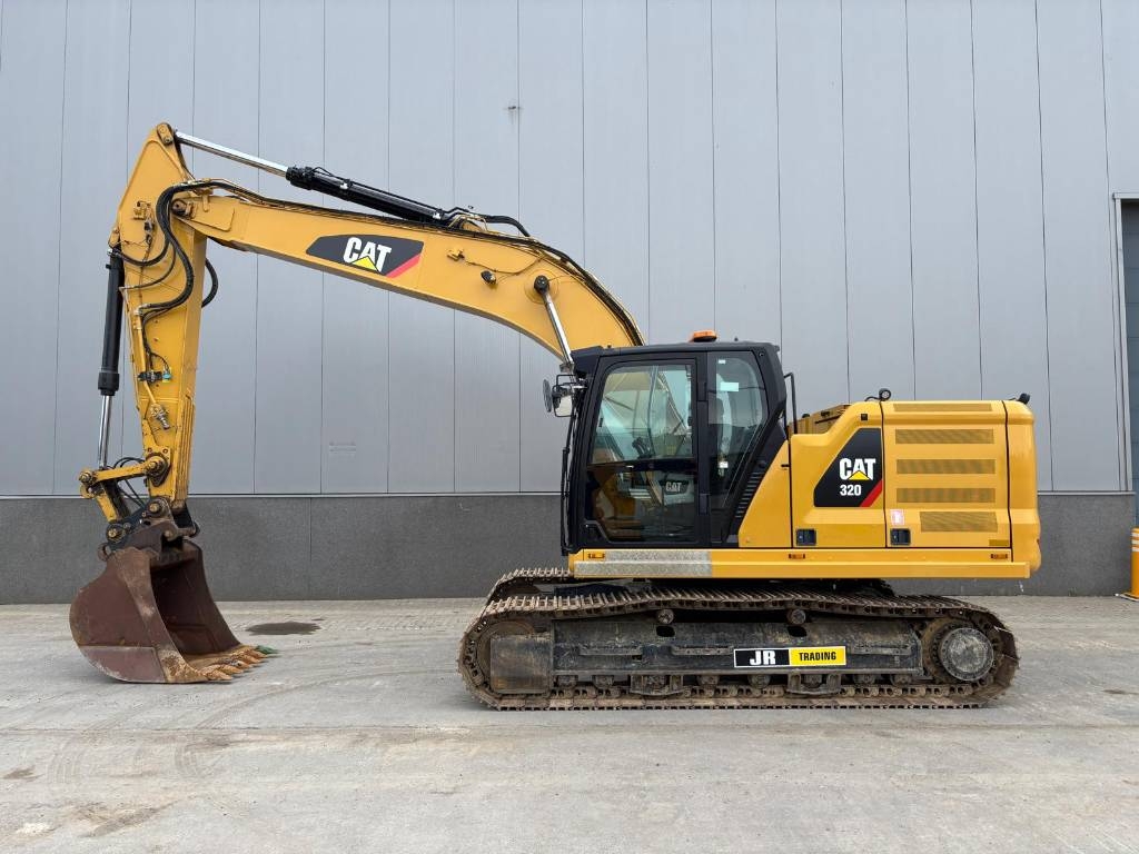 CAT 320