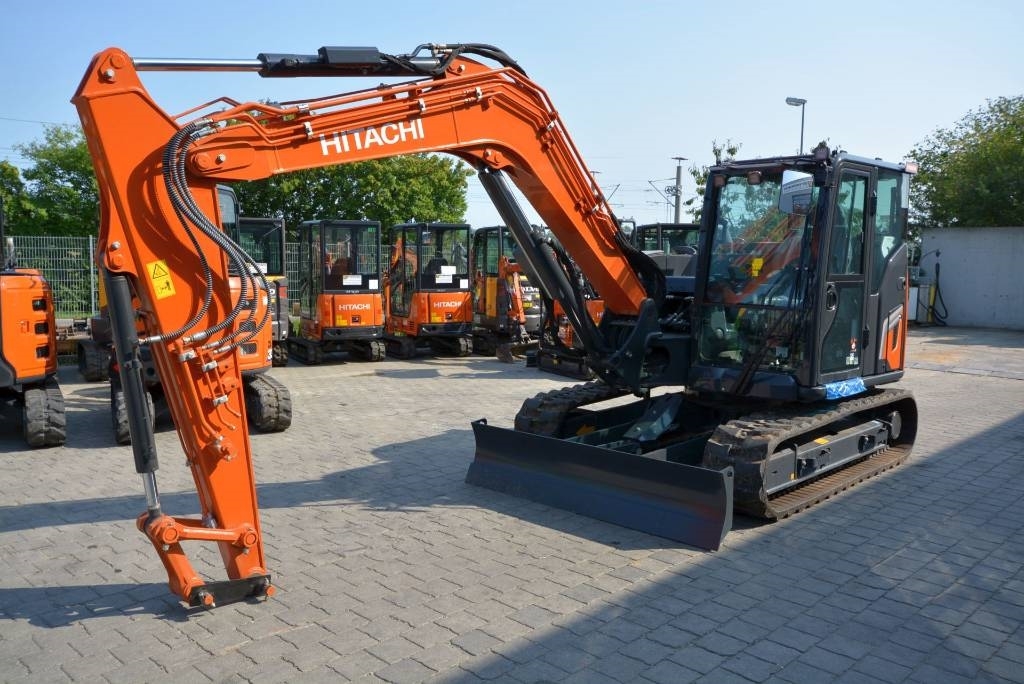 Hitachi ZX 95 USB-7 - Excavatoare 7t - 12t - Utilaje constructii