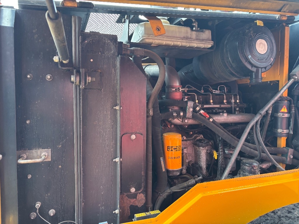 jcb-412-s-agri-uudet-renkaat-k,2ced6942