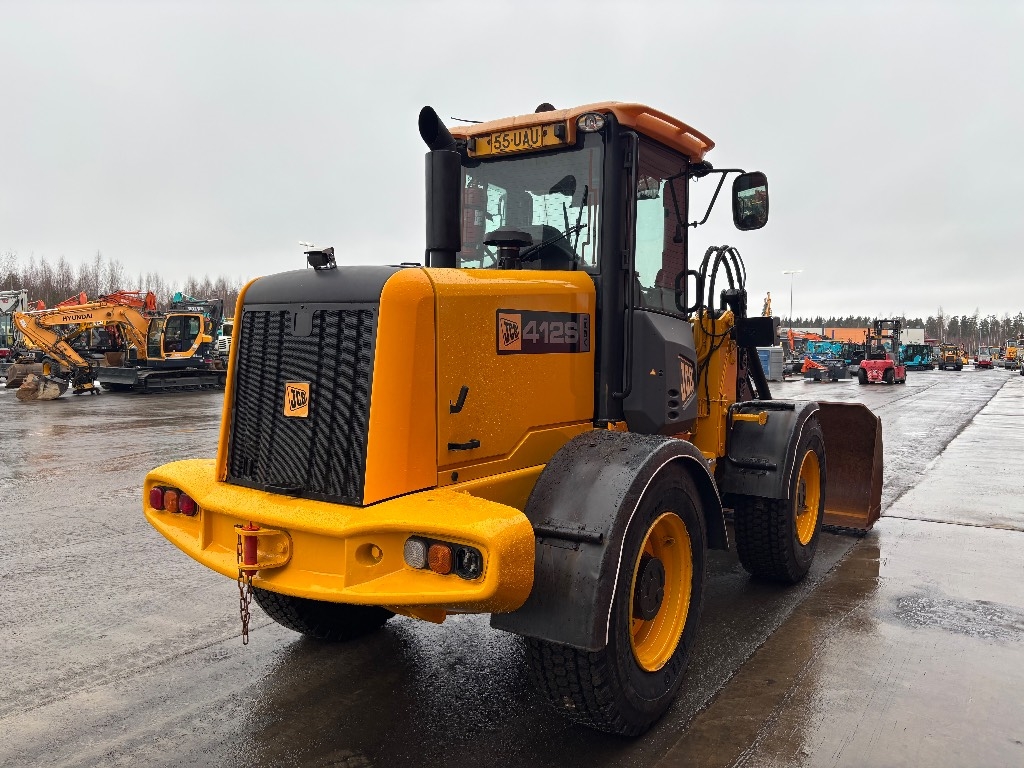 jcb-412-s-agri-uudet-renkaat-k,6ab49828