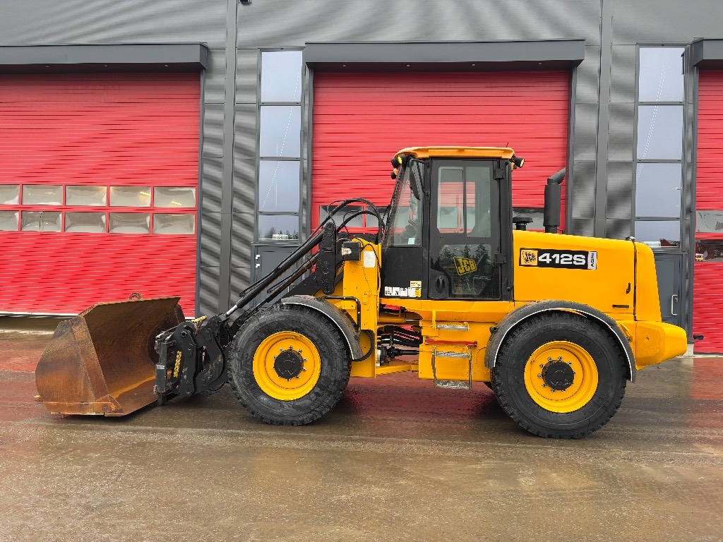 jcb-412-s-agri-uudet-renkaat-k,830a79c6