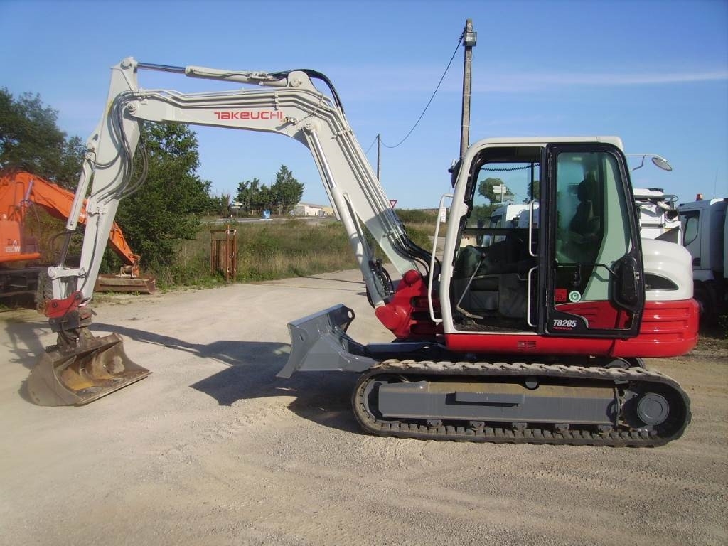 Used Takeuchi TB285 mini excavators 7t 12t Year 2012 for sale