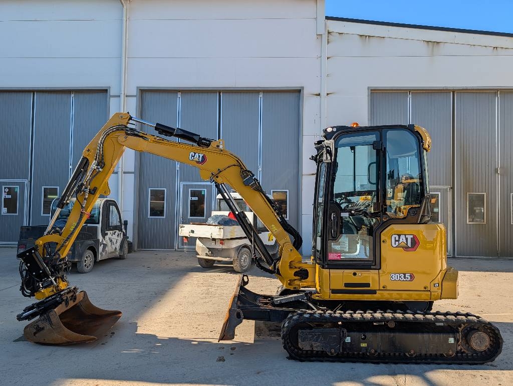 Mini Excavator CAT 303.5 CR miniexcavators