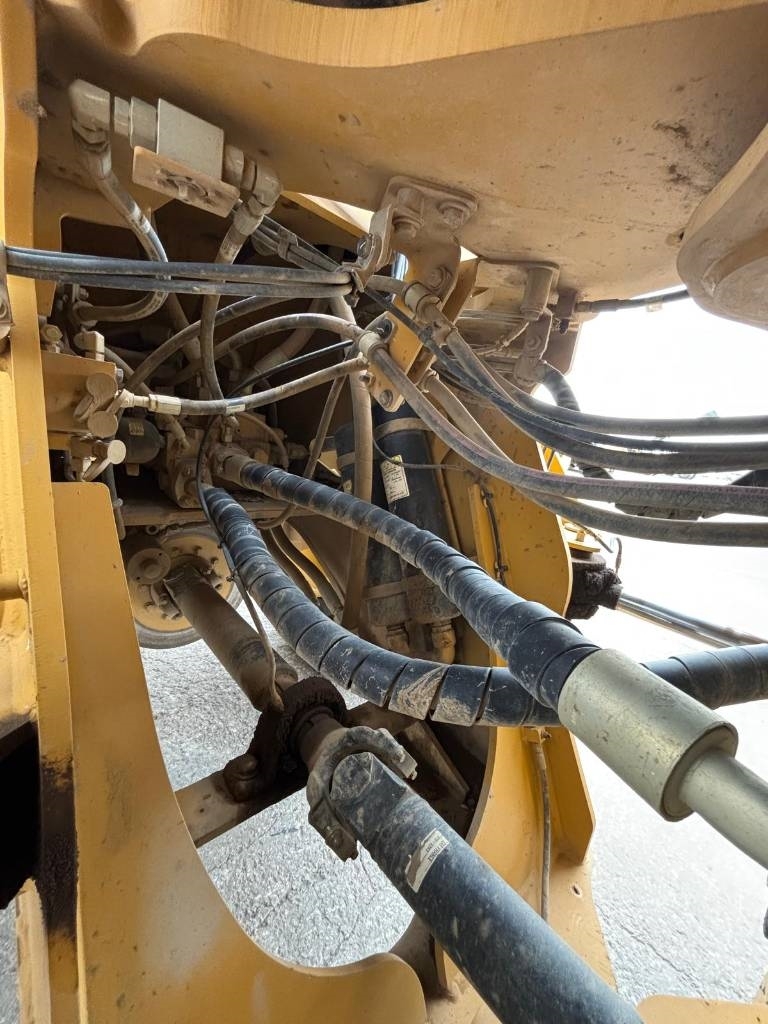 CAT 972 M XE (New Tires)