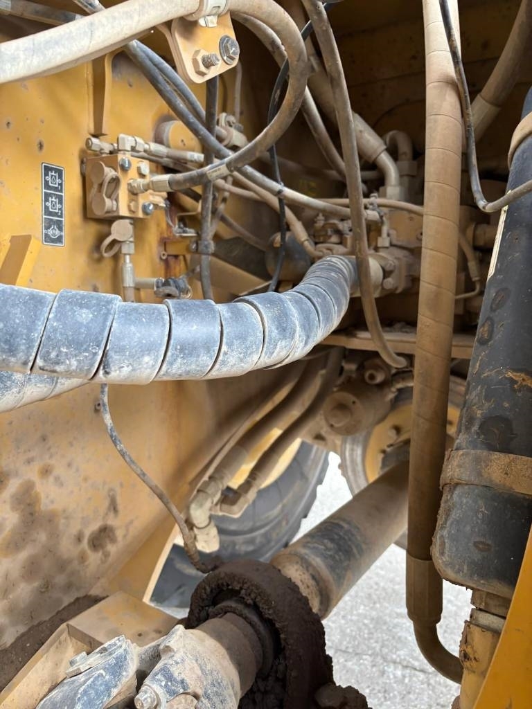 CAT 972 M XE (New Tires)