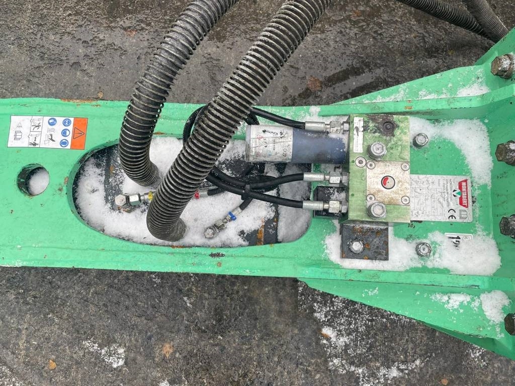 Montabert XL1700 Hammers / Breakers Construction Used Machinery EMS