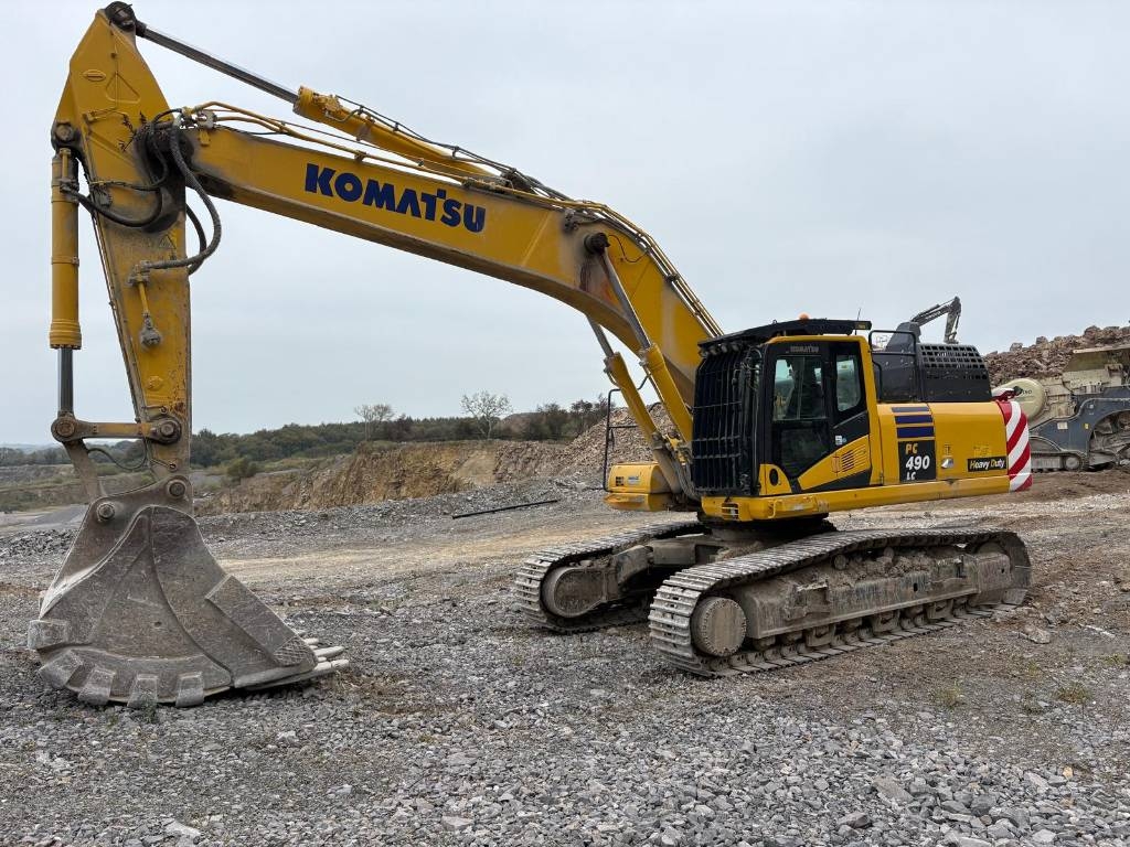 Komatsu PC490LC-11