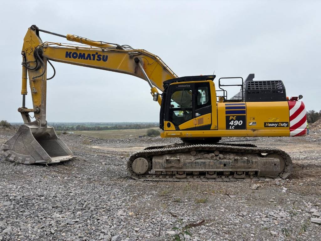 Komatsu PC490LC-11