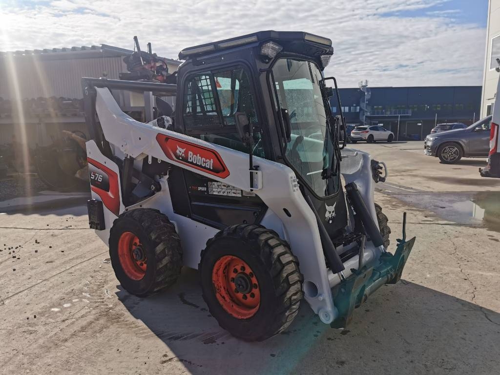 Kompaktlastare Bobcat S 76 skidsteerloaders
