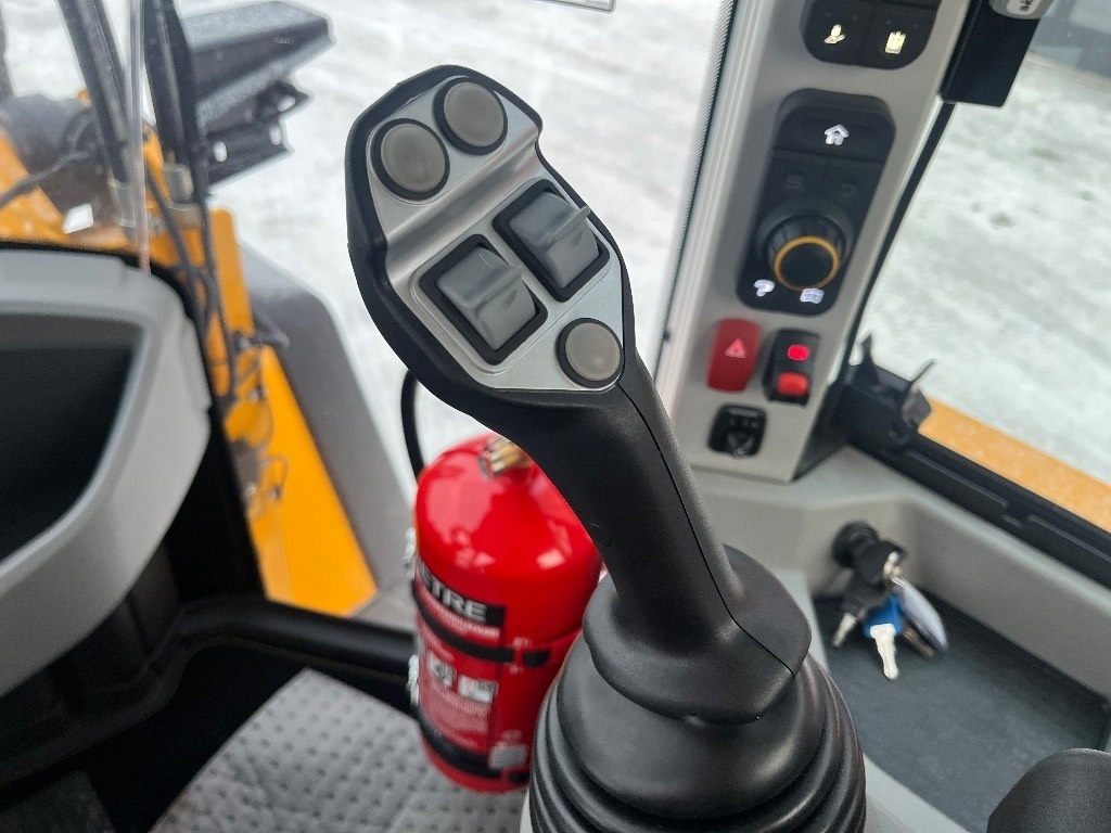 jcb-413-k-uusi-takuu-12kk,ebca9024