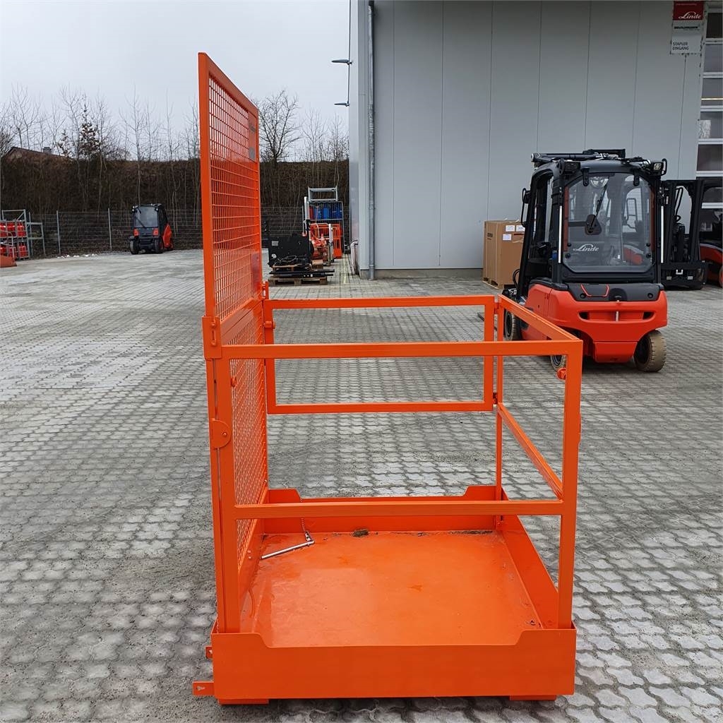 Eichinger 107.3 E3 zerlegbar - Trailer mounted aerial platforms ...