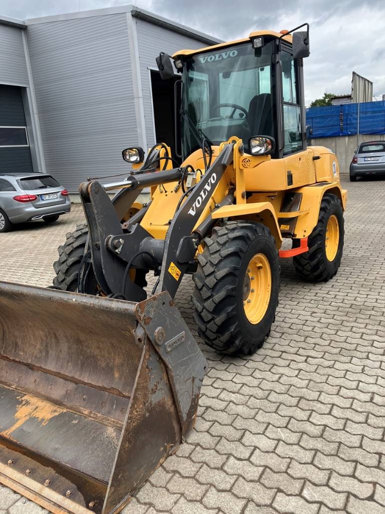 Volvo L 30
