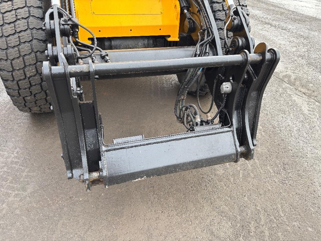 jcb-413-liitin-rasvari-4-as-hy,04e99bcc
